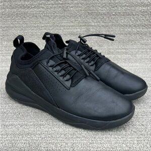 Clove Health Care Workers Shoes All Black (Used) Women’s 9 / Men’s 7.5
